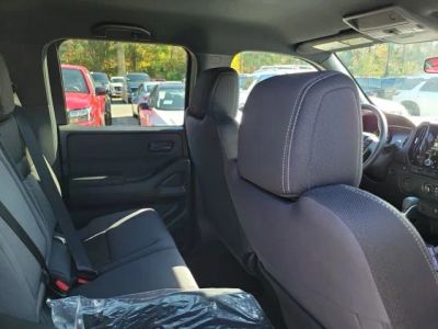 2026 Nissan Frontier — photo 26 view