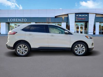 2022 Ford Edge — interior view