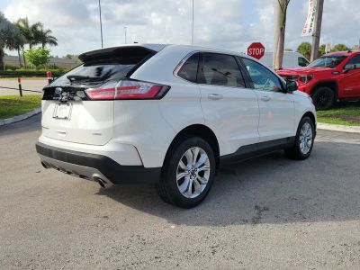 2022 Ford Edge — detail view
