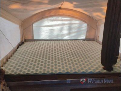 2017 Coachmen RV Clipper Camping Trailers — photo 16 view