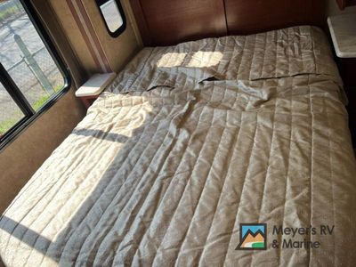 2016 Forest River RV Forester - Photo 35