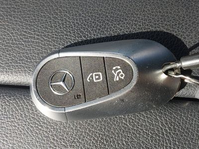 2024 Mercedes-Benz GLC - Photo 15