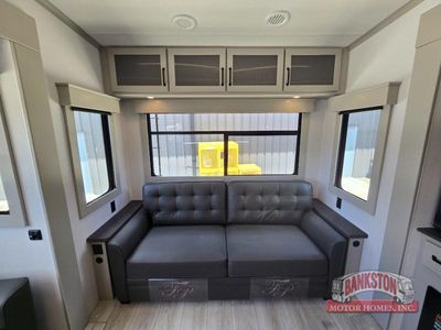 2026 Montana High Country 331RL - Photo 20