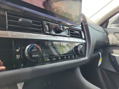 2026 Nissan Pathfinder — photo 16 view