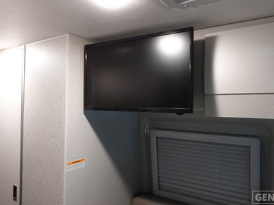 2026 Thor Motor Coach Sanctuary - Photo 13