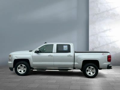 2017 Chevrolet Silverado 1500 — rear three-quarter view