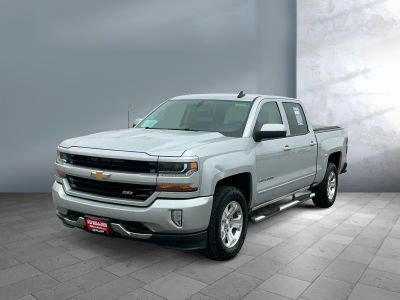 2017 Chevrolet Silverado 1500 — front three-quarter view