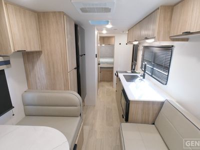 2024 Winnebago M-Series - Photo 6