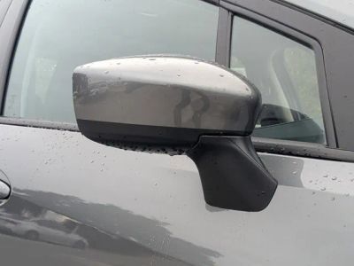 2025 Nissan Versa — photo 10 view