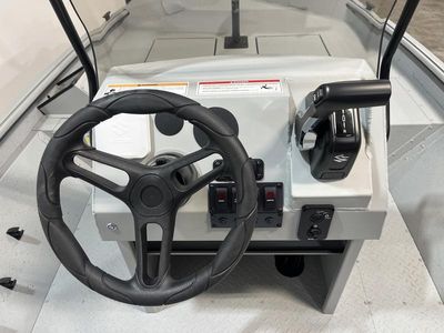 2026 SeaArk Shadow 17T Center Console - Photo 8
