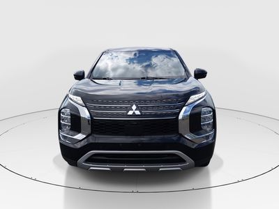 2024 Mitsubishi Outlander - Photo 2