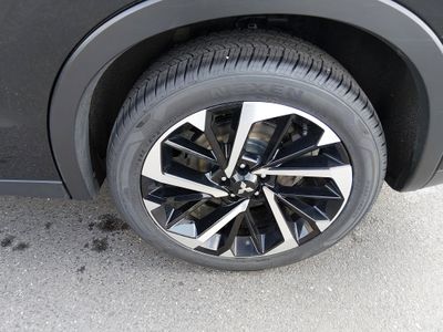 2024 Mitsubishi Outlander - Photo 10