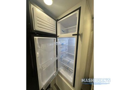 2025 Jayco Jay Flight SLX - Photo 11