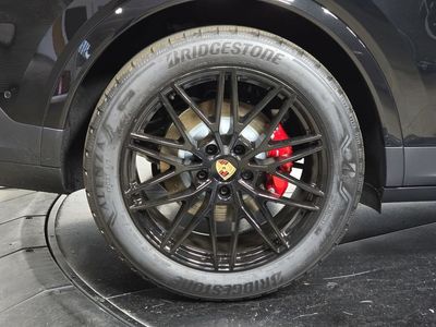 2026 Porsche Cayenne Coupe - Photo 29