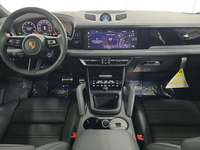 2026 Porsche Cayenne Coupe - Photo 13