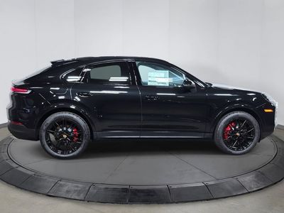 2026 Porsche Cayenne Coupe - Photo 8