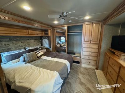 2016 Winnebago Adventurer - Photo 9