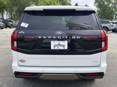 2026 Ford Expedition - Photo 4