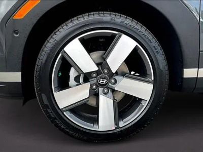 2026 Hyundai Santa Fe Hybrid — photo 12 view