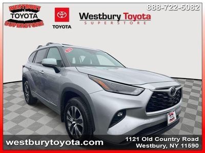 2023 Toyota Highlander - Photo 1
