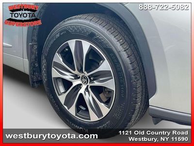 2023 Toyota Highlander - Photo 13