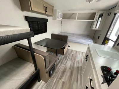 2026 Jayco Jay Flight SLX — photo 7 view