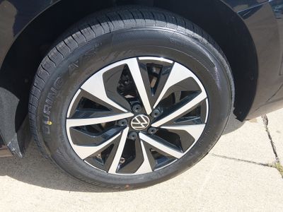 2024 Volkswagen Jetta - Photo 10