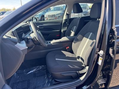 2026 Hyundai Sonata Hybrid — photo 8 view