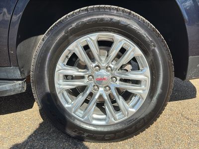 2023 GMC Yukon - Photo 11