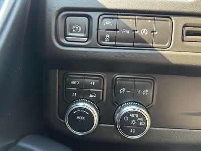 2023 GMC Yukon - Photo 19