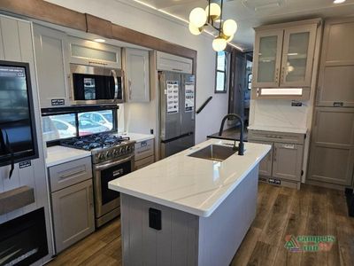 2026 Alliance RV Paradigm - Photo 8