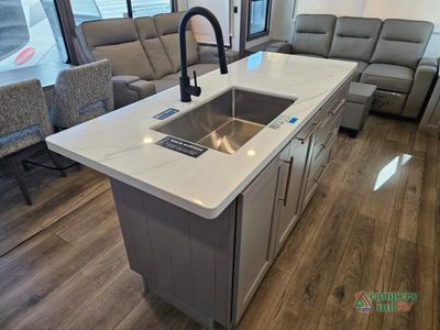 2026 Alliance RV Paradigm - Photo 9