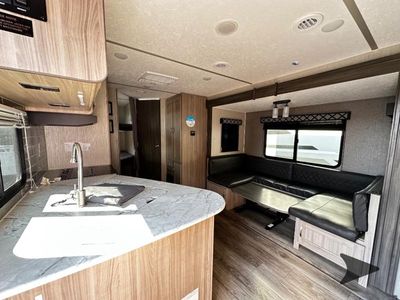 2021 Coachmen RV Freedom Express Ultra Lite - Photo 10