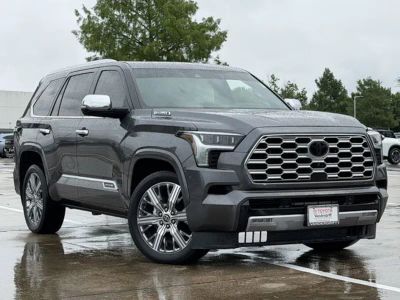 2024 Toyota Sequoia - Photo 2