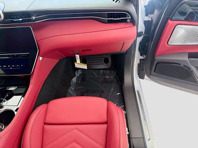 2026 Maserati Grecale — photo 17 view