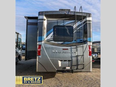 2023 Thor Motor Coach Magnitude - Photo 6