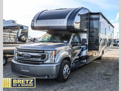 2023 Thor Motor Coach Magnitude - Photo 2
