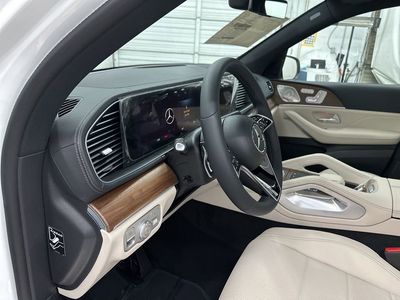 2026 Mercedes-Benz GLE — photo 44 view