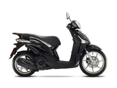 2024 Piaggio Liberty 50 — front three-quarter view