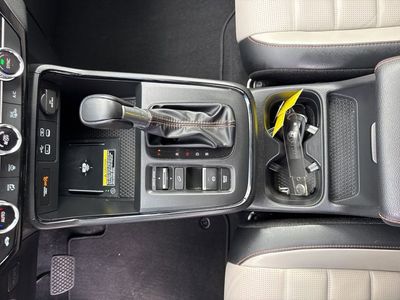 2023 Honda CR-V Hybrid Sport Touring — photo 20 view