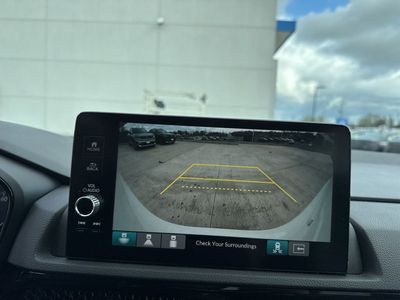 2023 Honda CR-V Hybrid Sport Touring — photo 17 view
