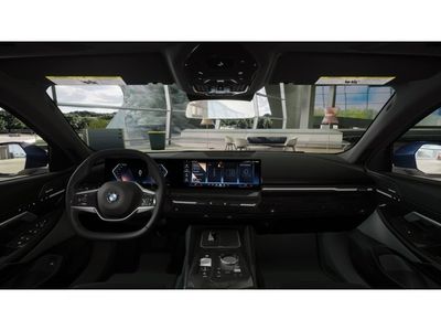 2026 BMW 5 Series - Photo 10