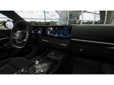 2026 BMW 5 Series - Photo 14