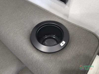 2026 Grand Design Momentum G-Class — photo 49 view