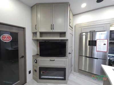 2026 Grand Design Momentum G-Class — photo 50 view