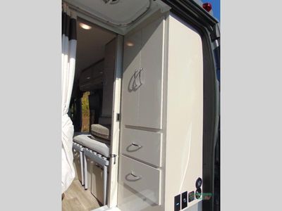 2025 Thor Motor Coach Tellaro - Photo 22