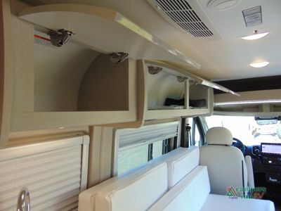 2025 Thor Motor Coach Tellaro - Photo 26
