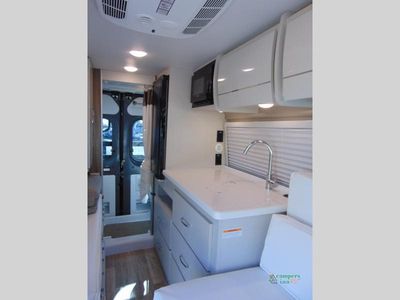2025 Thor Motor Coach Tellaro - Photo 15
