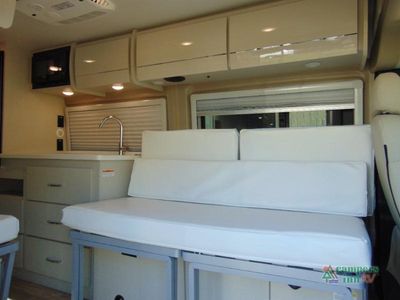 2025 Thor Motor Coach Tellaro - Photo 13