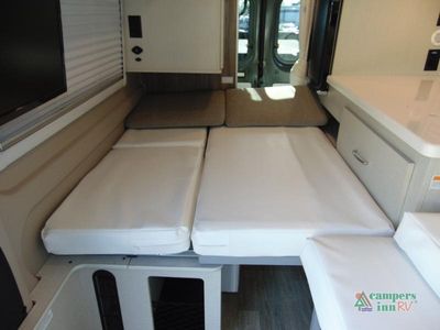 2025 Thor Motor Coach Tellaro - Photo 32